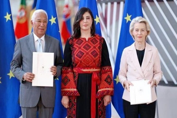 تقدیم استوارنامه سفیر فلسطین در بلژیک به دو مقام اتحادیه اروپا