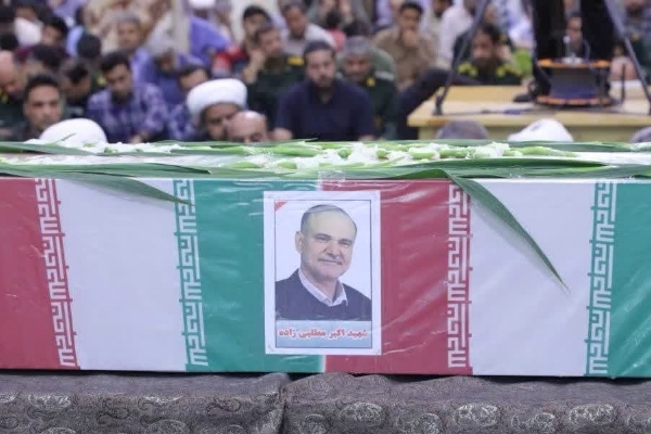 مراسم وداع با شهید هسته‌ای یزدی برگزار شد