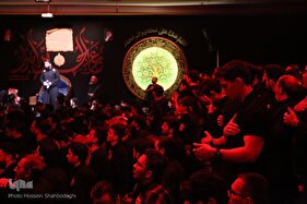 عزاداری شب عاشورا در هیئت انصار الولایه یزد