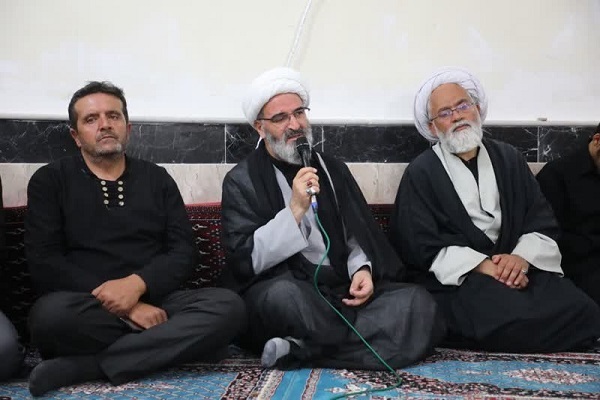 سبک زندگی حسینی؛ سرشار از مودت و محبت