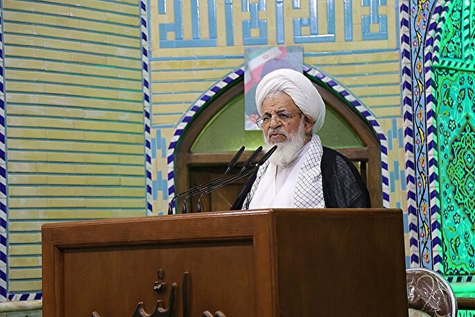 انقلاب اسلامی ادامه مسیر نهضت حسینی است