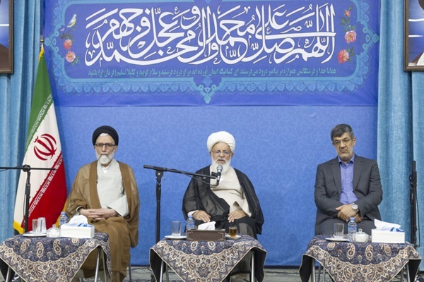 دیدار وزیر اطلاعات با امام جمعه یزد