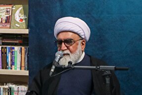 روایت زندگی شهدا و بزرگان، ابزار تربیت و ترویج فرهنگ کتابخوانی است