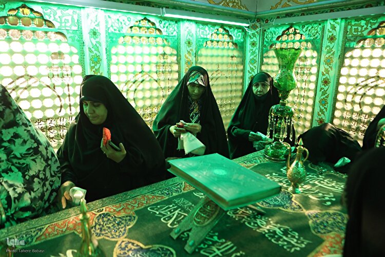 مراسم غبارروبی و محفل انس با قرآن در آستان امامزاده صالح (ع)