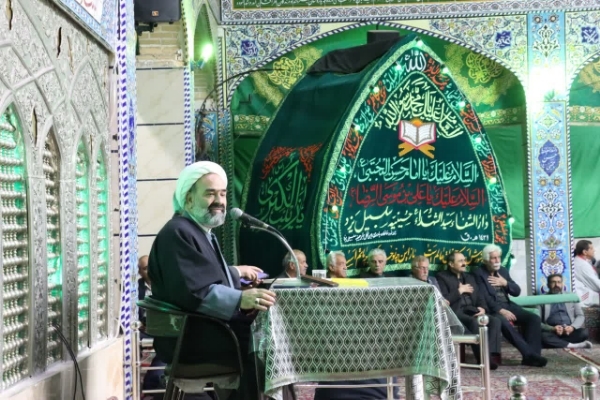 درس‌های کربلا و مکتب اهل بیت(ع) سرلوحه همگان باشد