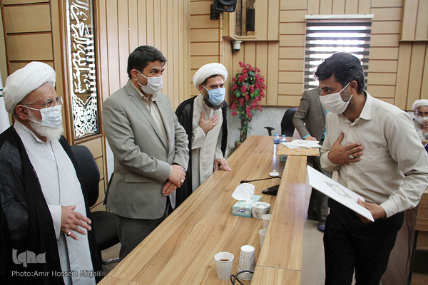 دیدار استاندار و امام جمعه با پرسنل تبلیغات اسلامی استان یزد