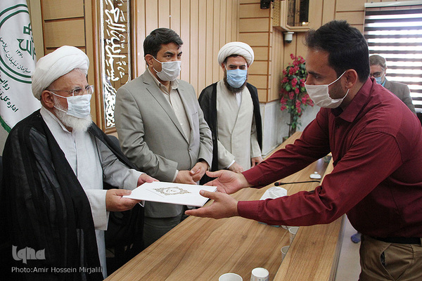 دیدار استاندار و امام جمعه با پرسنل تبلیغات اسلامی استان یزد