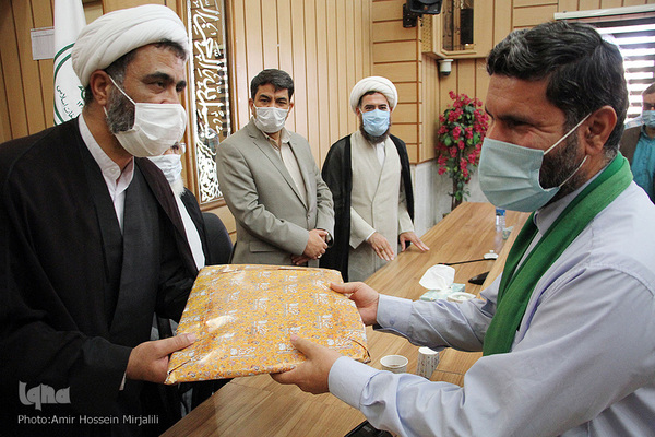 دیدار استاندار و امام جمعه با پرسنل تبلیغات اسلامی استان یزد