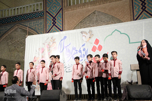 شب شعر بانوی هزاره اسلام در یزد‎‎