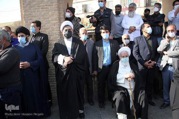 تشییع پیکر آیت الله علاقه بند در یزد