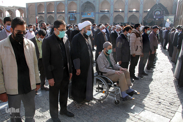 تشییع پیکر آیت الله علاقه بند در یزد