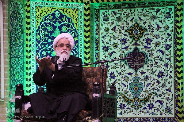 قرار بندگی؛ احیای شب نوزدهم رمضان در مسجد حظیره یزد