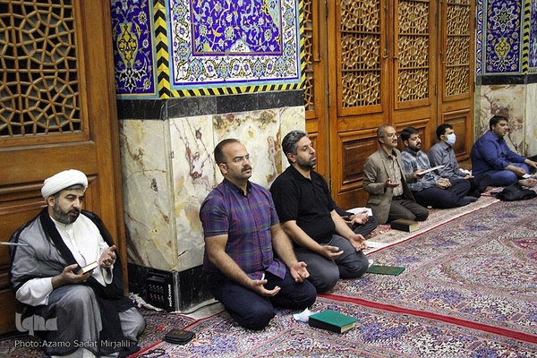 قرار بندگی؛ احیای شب نوزدهم رمضان در مسجد حظیره یزد