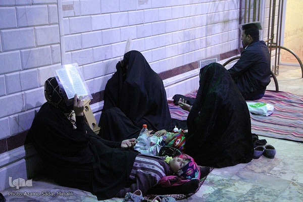 قرار بندگی؛ احیای شب نوزدهم رمضان در امامزاده سید جعفر محمد (ع) یزد