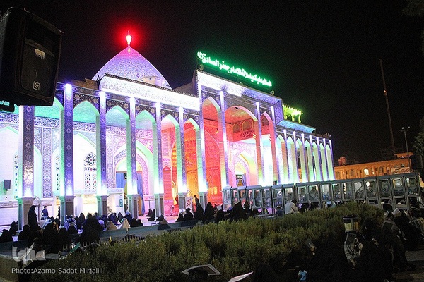 قرار بندگی؛ احیای شب نوزدهم رمضان در امامزاده سید جعفر محمد (ع) یزد