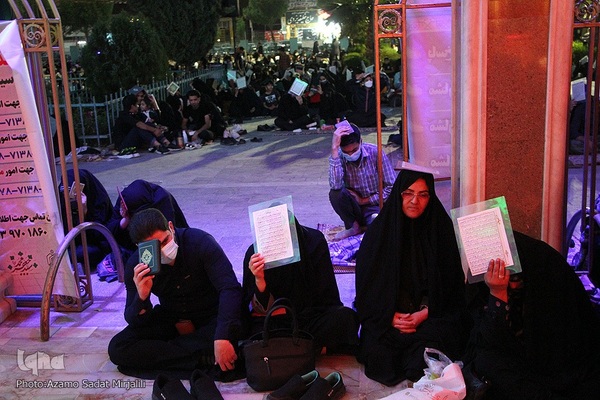 قرار بندگی؛ احیای شب نوزدهم رمضان در امامزاده سید جعفر محمد (ع) یزد