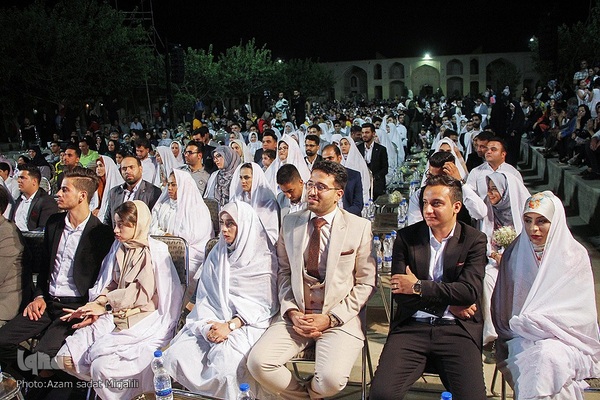 آیین جشن ازدواج 55 زوج جوان در یزد‎‎