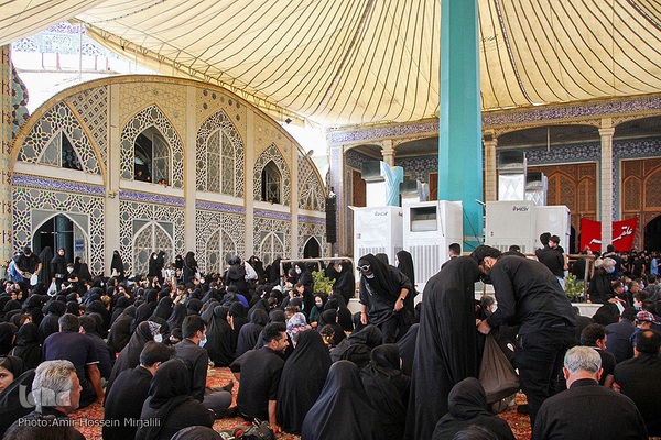 حسینیه ایران؛ تاسوعای حسینی در مسجد حظیره یزد