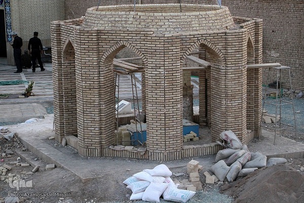 آرامگاه آذریزدی شعر ایران