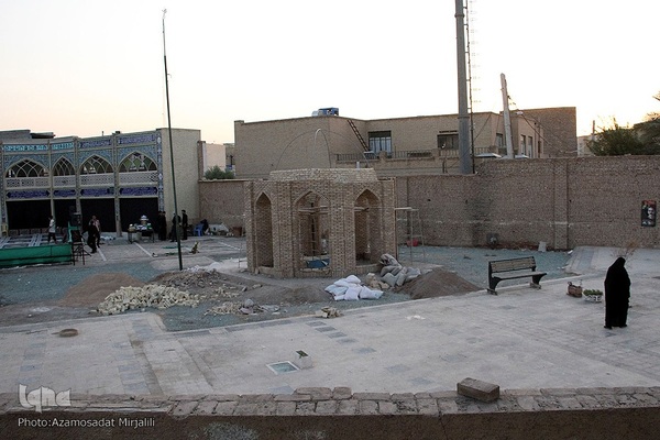 آرامگاه آذریزدی شعر ایران