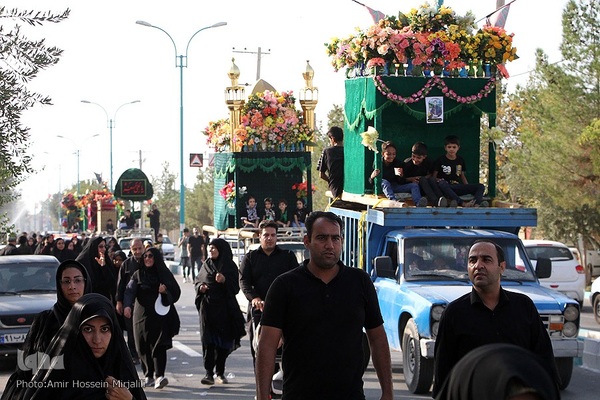 آیین پیاده‌روی جاماندگان اربعین حسینی در یزد