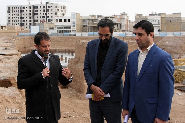 بازدید خبرنگاران از پروژه های در دست اقدام سازمان سرمایه گذاری شهرداری یزد‎‎