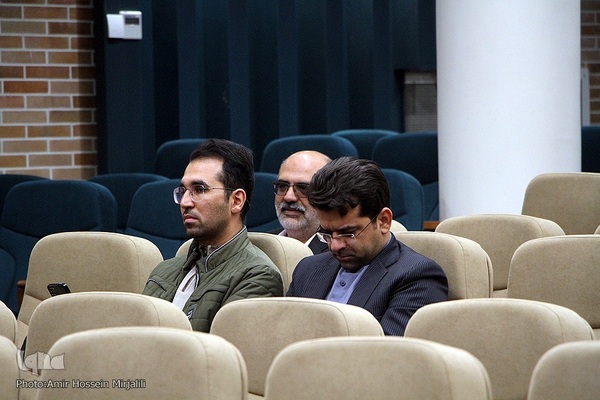 نشست خبری مدرسی فرماندار شهرستان یزد و اعلام برنامه‌های دهه فجر‎‎