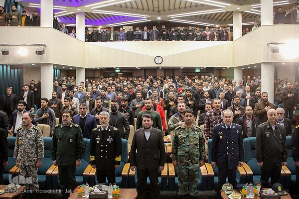 همایش تبیینی انقلاب اسلامی و دستاوردهای ارتش جمهوری اسلامی ایران در یزد‎‎