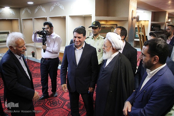 افتتاح نمایشگاه قرآن و عترت در یزد‎‎