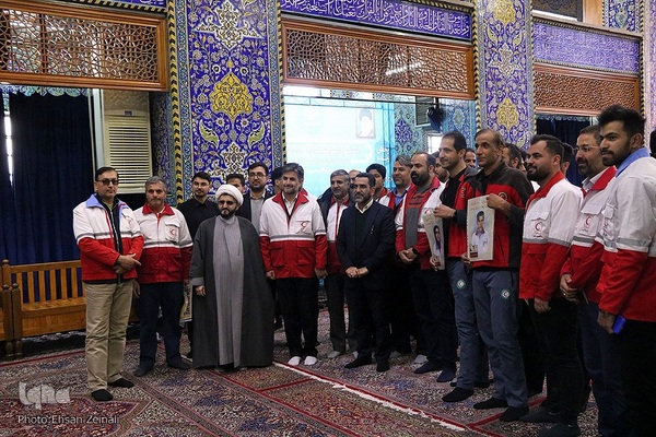 حضور پرشور مردم یزد در پایگاه انقلاب