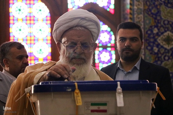 حماسه حضور یزدی‌ها در آغازین ساعات انتخابات ریاست‌ جمهوری‎