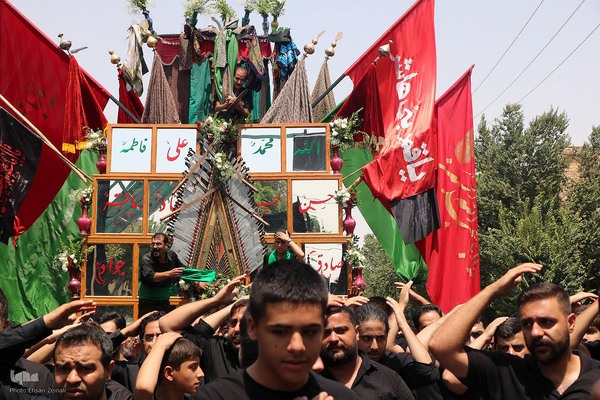 آیین نخل برداری هیئت حسینی نظرکرده یزد‎