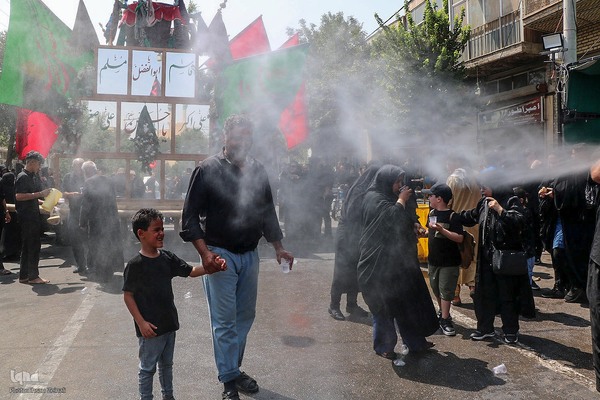 آیین نخل برداری هیئت حسینی نظرکرده یزد‎