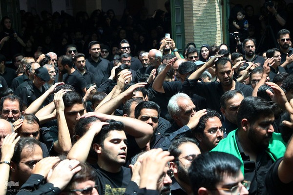 آیین نخل برداری هیئت حسینی نظرکرده یزد‎