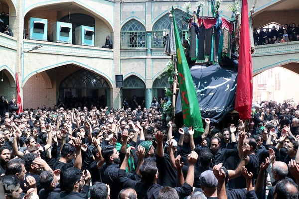 آیین نخل برداری هیئت حسینی نظرکرده یزد‎