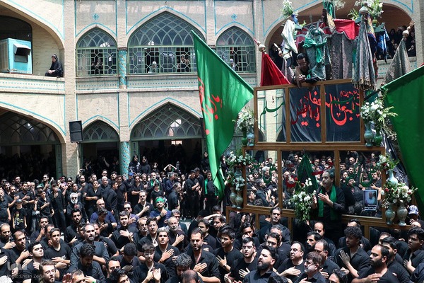 آیین نخل برداری هیئت حسینی نظرکرده یزد‎