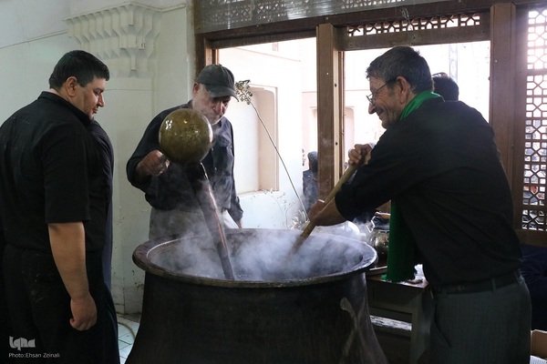 مراسم سنتی 13 محرم در مسجد ملااسماعیل یزد‎