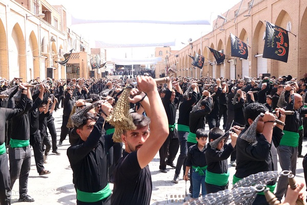 مراسم سنتی 13 محرم در مسجد ملااسماعیل یزد‎