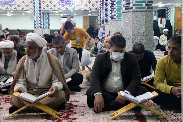 جشن میلاد پیامبر(ص) و کرسی تلاوت قرآن کریم در یزد