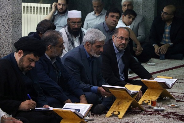 جشن میلاد پیامبر(ص) و کرسی تلاوت قرآن کریم در یزد