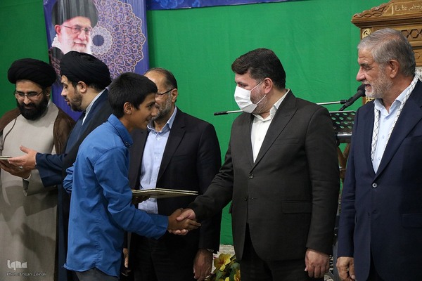 جشن میلاد پیامبر(ص) و کرسی تلاوت قرآن کریم در یزد