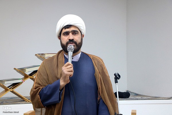 کرسی حفظ قرآن در یزد‎