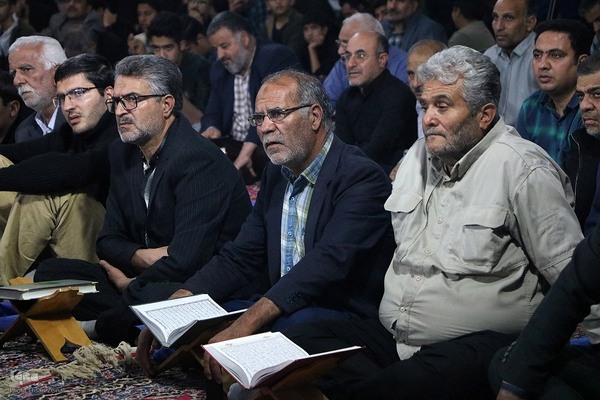 محفل قرآنی چلچراغ آیه‌ها در یزد‎