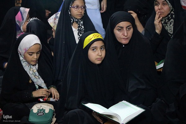 محفل قرآنی چلچراغ آیه‌ها در یزد‎