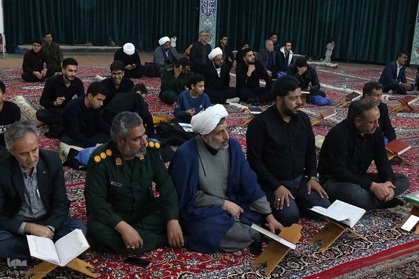 محفل قرآنی چلچراغ آیه‌ها در یزد‎