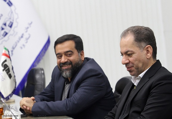 میزگرد ایکنا یزد به مناسبت هفته قرآن، عترت و نماز در مدارس‎