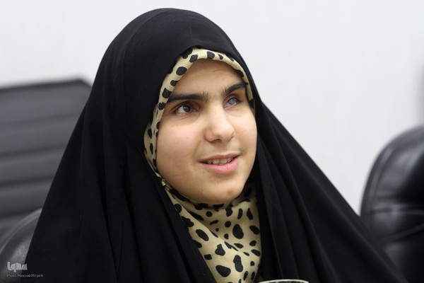 میزگرد ایکنا یزد به مناسبت هفته قرآن، عترت و نماز در مدارس‎