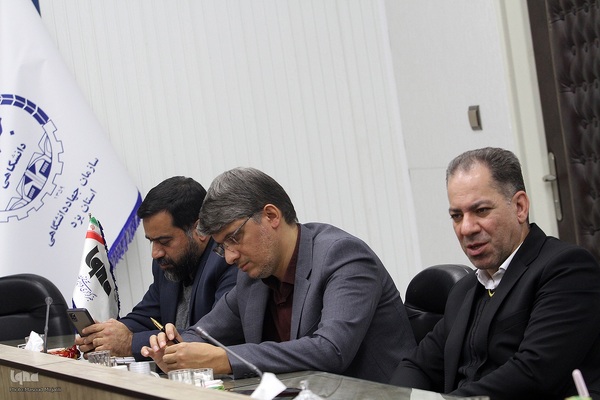 میزگرد ایکنا یزد به مناسبت هفته قرآن، عترت و نماز در مدارس‎