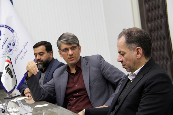 میزگرد ایکنا یزد به مناسبت هفته قرآن، عترت و نماز در مدارس‎