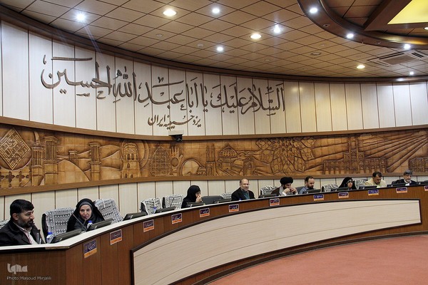 صحن علنی شورای اسلامی شهر یزد و تقدیم لایجه بودجه 1404 شهرداری